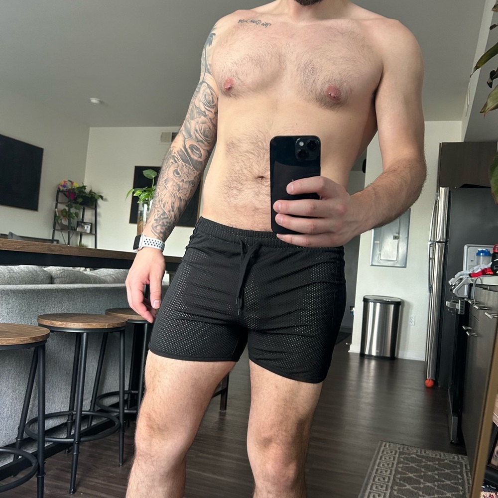 Men's Black Athletic Shorts - Picture 4 of 4